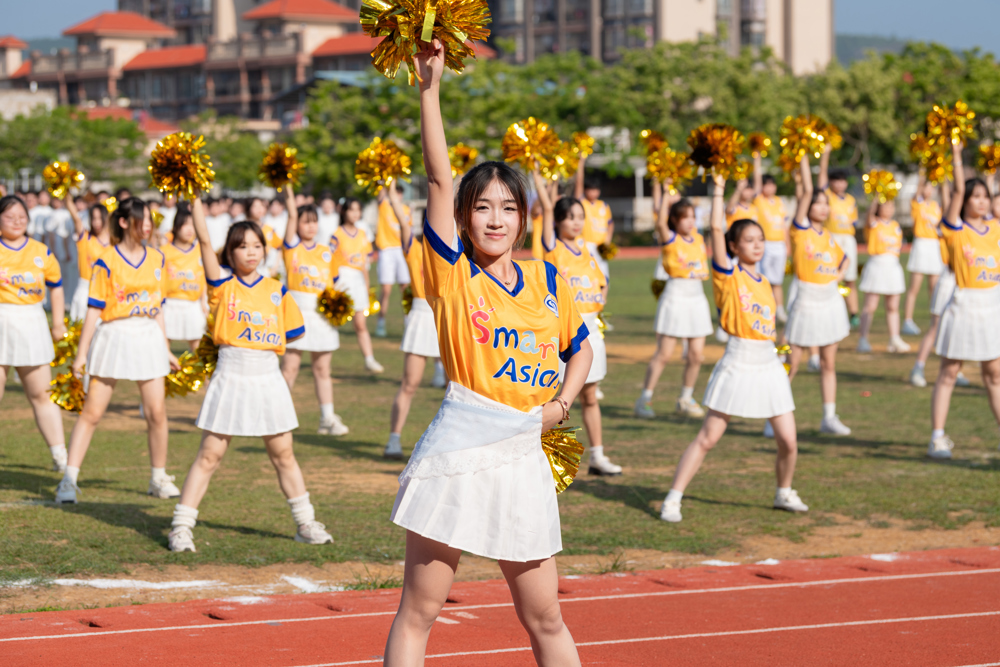 健康学院表演结束特写(李铭扬摄）