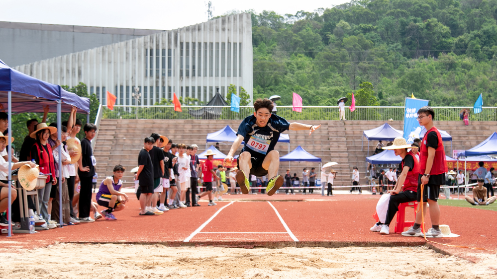 以拼搏诠释青春 以运动赋能成长|开云在线第十四届校运会圆满闭幕
