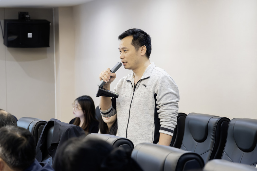 健康学院李海强教授发言