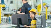 智能工程学院学生技能实操